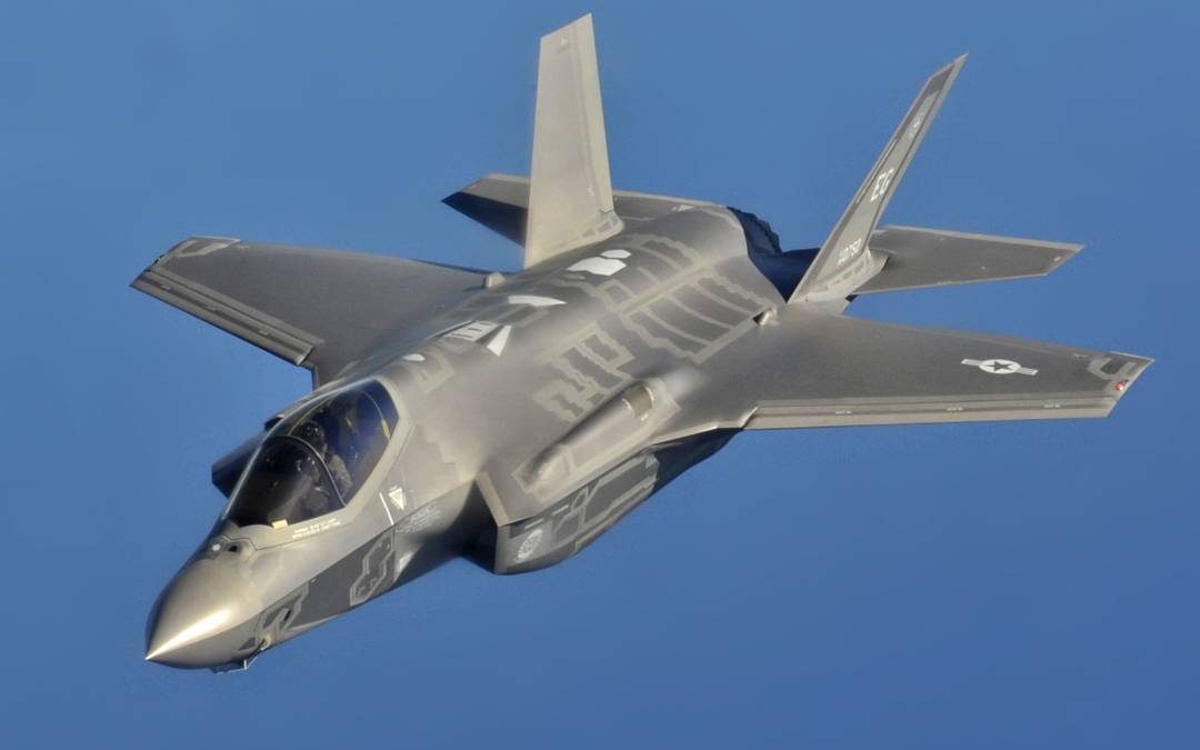 F-35 Lightning: The Joint Strike Fighter Program